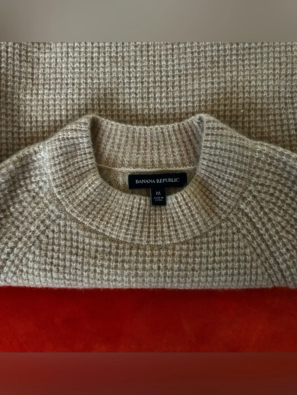 Banana Republic Aire Waffle Mock Neck Sweater Medium Camel Wool Blend Relaxed